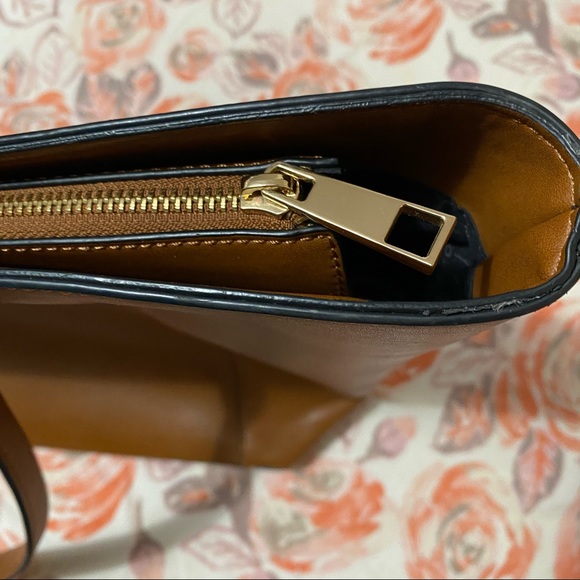 ALDO Faux Leather Tote Bag - Picture 7 of 7